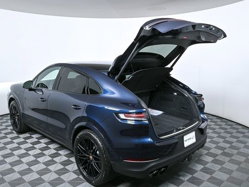 Certified 2025 Porsche Cayenne S image 43