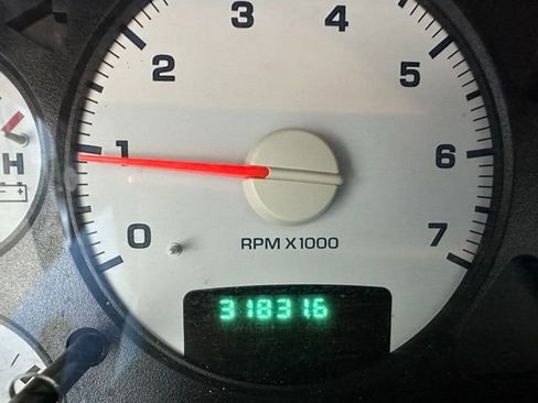 Used 2005 Dodge Ram 1500 Truck SLT image 5