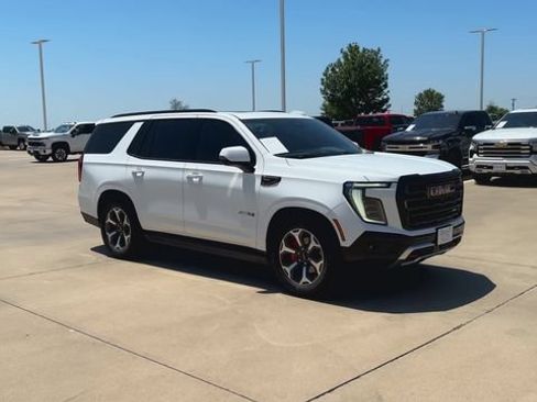 Used 2025 GMC Yukon AT4 Ultimate AWD/4WD image 6