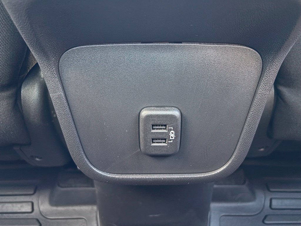 Used 2024 Chevrolet Equinox LT FWD image 38