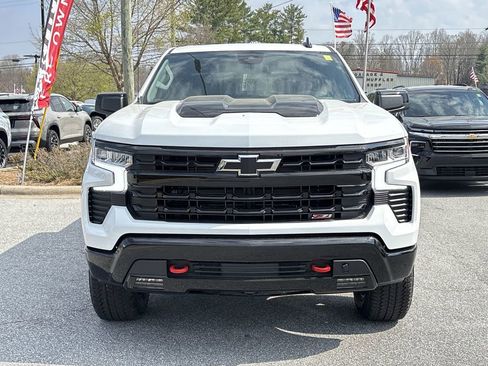 New 2026 Chevrolet Silverado 1500 LT Trail Boss w/ Convenience Package II AWD/4WD image 3