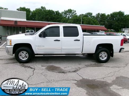 Used 2008 Chevrolet Silverado 2500 LT w/ 2LT Convenience Package RWD image 2