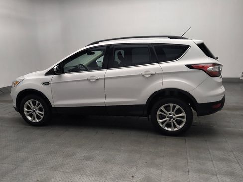 Used 2018 Ford Escape SE AWD/4WD image 3