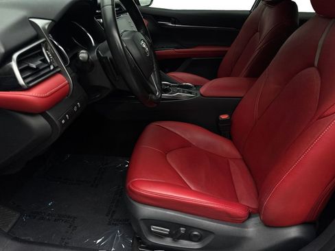 Used 2019 Toyota Camry XSE image 26