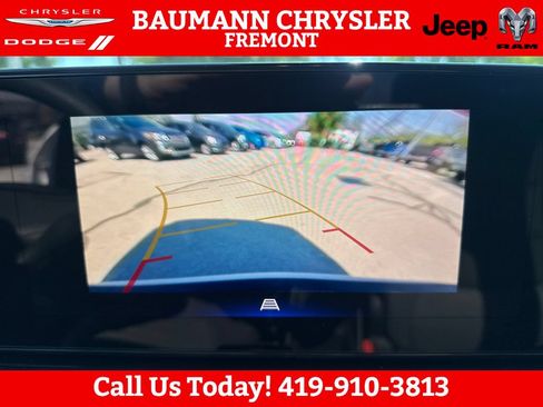 Used 2025 Chevrolet TrailBlazer LT AWD/4WD image 19