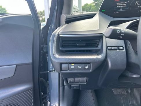 Used 2024 Toyota Prius XLE FWD image 27