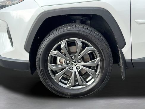 Used 2024 Toyota RAV4 Limited AWD/4WD image 28