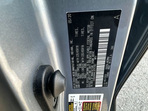 Used 2020 Toyota Highlander XLE image 30