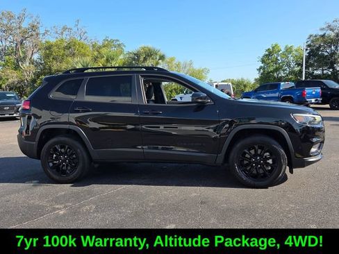 Certified 2023 Jeep Cherokee Altitude Lux AWD/4WD image 8