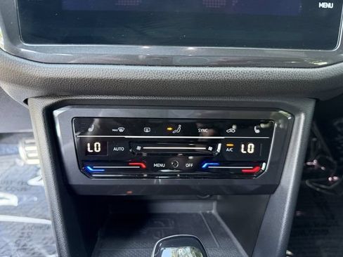Used 2022 Volkswagen Tiguan SE R-Line FWD image 21