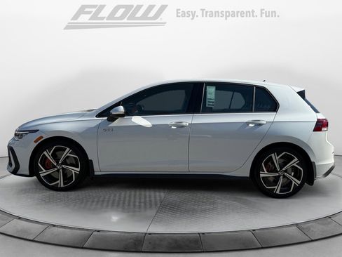 New 2026 Volkswagen Golf SE image 4