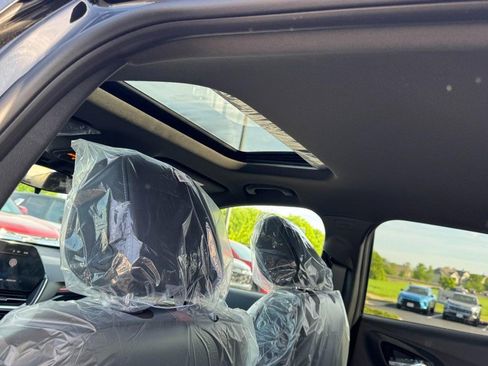 New 2026 Chevrolet Trax RS FWD image 31