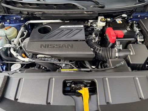 Used 2023 Nissan Rogue S image 37