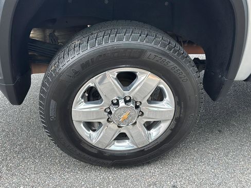 Used 2022 Chevrolet Silverado 2500 LTZ w/ LTZ Convenience Package image 34