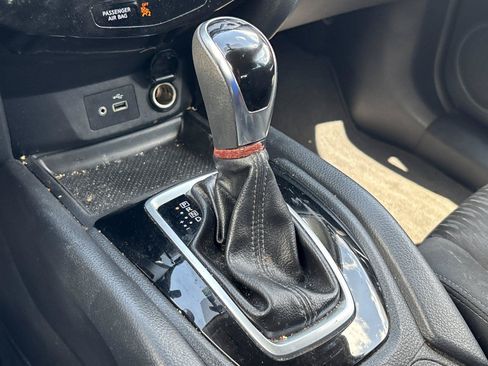 Used 2018 Nissan Rogue S FWD image 26