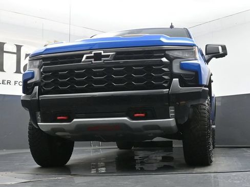 Used 2023 Chevrolet Silverado 1500 ZR2 w/ Technology Package AWD/4WD image 56