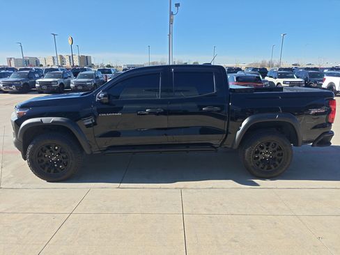Used 2024 Chevrolet Colorado Trail Boss w/ Technology Package image 2