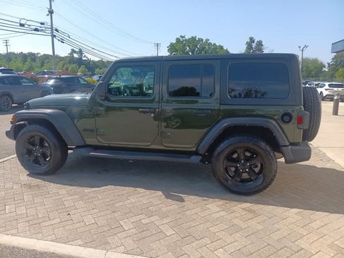 Used 2021 Jeep Wrangler Unlimited Sport AWD/4WD image 3