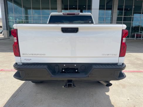 Used 2025 Chevrolet Silverado 2500 Custom w/ Custom Value Package AWD/4WD image 12