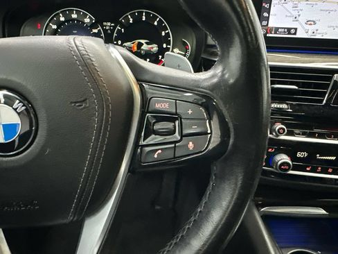 Used 2018 BMW 530i xDrive AWD/4WD image 26