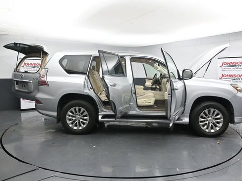 Used 2019 Lexus GX 460 Premium w/ Premium Package AWD/4WD image 27