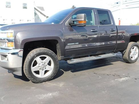 Used 2015 Chevrolet Silverado 2500 LT w/ LT Convenience Package AWD/4WD image 6