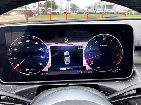 Used 2024 Mercedes-Benz C 300 Sedan image 12