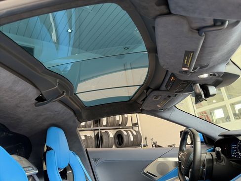 Used 2021 Chevrolet Corvette Stingray Premium Cpe w/ Z51 Performance Package image 37