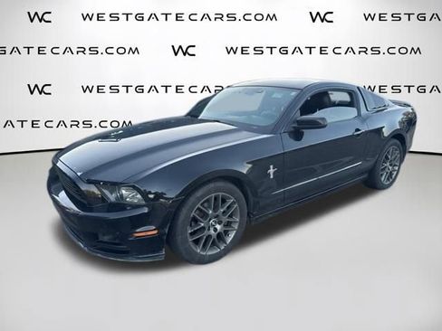 Used 2013 Ford Mustang Premium image 28