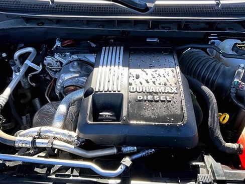 Used 2024 Chevrolet Silverado 1500 LT Trail Boss w/ LT Trail Boss Premium Package image 32