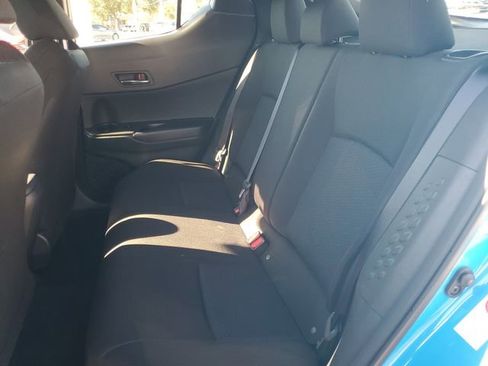 Used 2019 Toyota C-HR XLE image 12