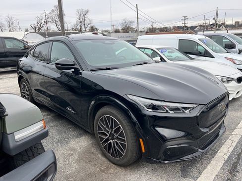 Used 2024 Ford Mustang Mach-E Premium image 3