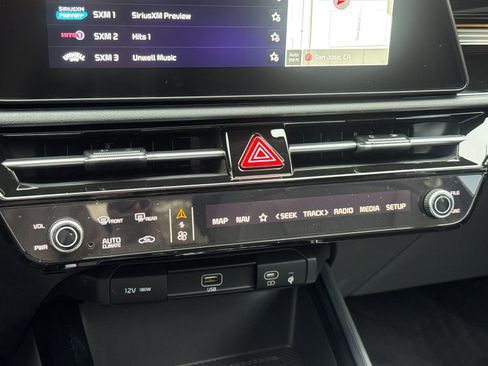 New 2026 Kia Niro SX image 20