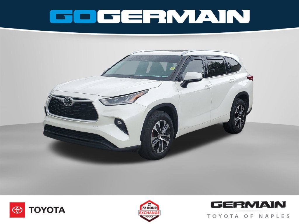 Used 2021 Toyota Highlander XLE FWD image 1