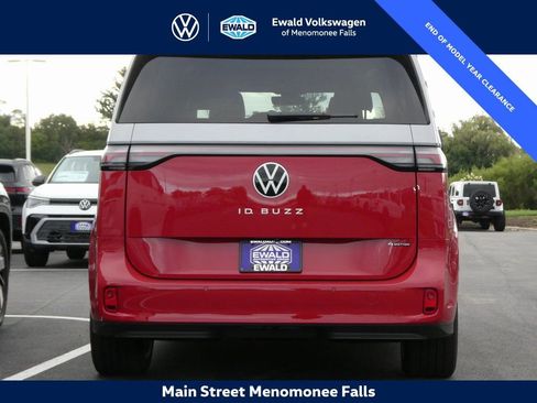 New 2025 Volkswagen ID. Buzz Pro S Plus image 23