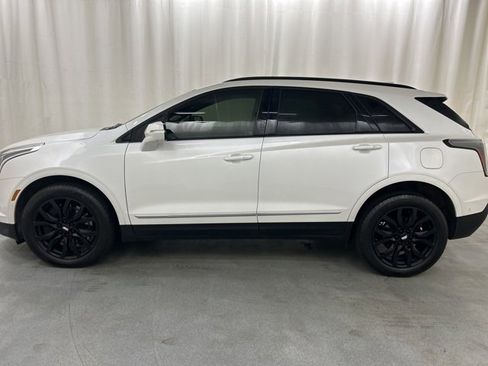 Used 2022 Cadillac XT5 Sportv image 3
