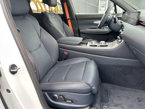 New 2026 Genesis GV70 3.5T Sport Advanced image 25