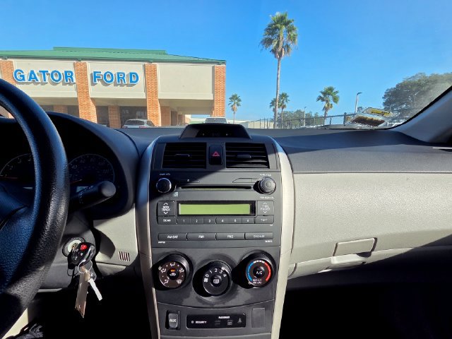 Used 2013 Toyota Corolla L FWD image 19