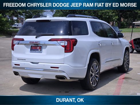 Used 2020 GMC Acadia Denali w/ Technology Package FWD image 3