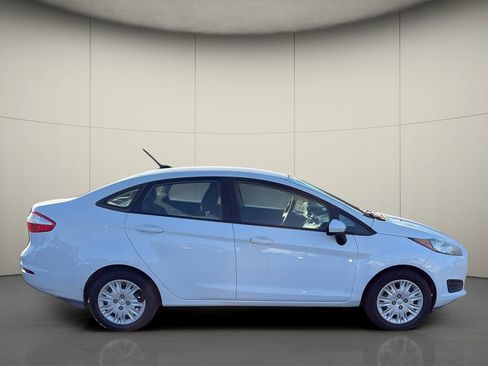 Used 2014 Ford Fiesta S image 8