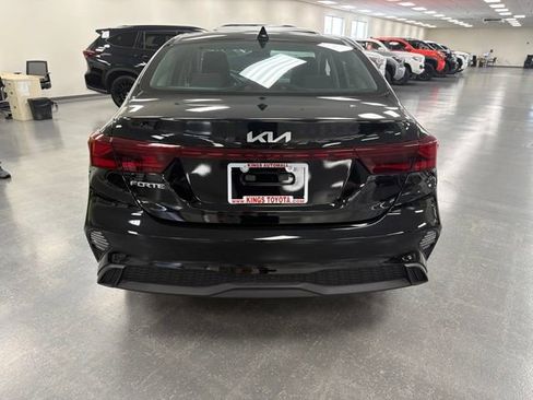 Used 2023 Kia Forte LXS FWD image 6
