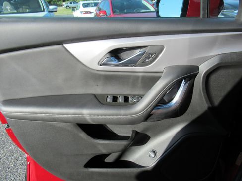 Used 2023 Chevrolet Blazer LT FWD image 18