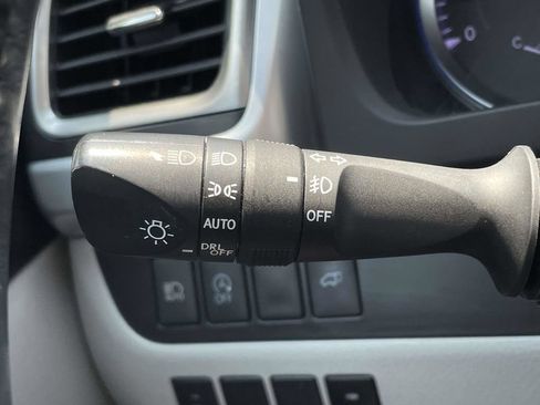 Used 2018 Toyota Highlander XLE FWD image 34