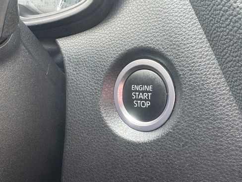 Used 2024 Toyota Corolla SE image 24