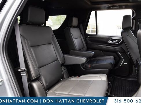 Used 2021 Chevrolet Tahoe Z71 w/ Z71 Signature Package AWD/4WD image 17
