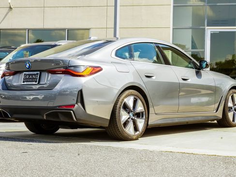Used 2024 BMW i4 eDrive40 w/ Premium Package RWD image 12