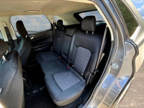 Certified 2021 Ford Edge SE FWD image 24