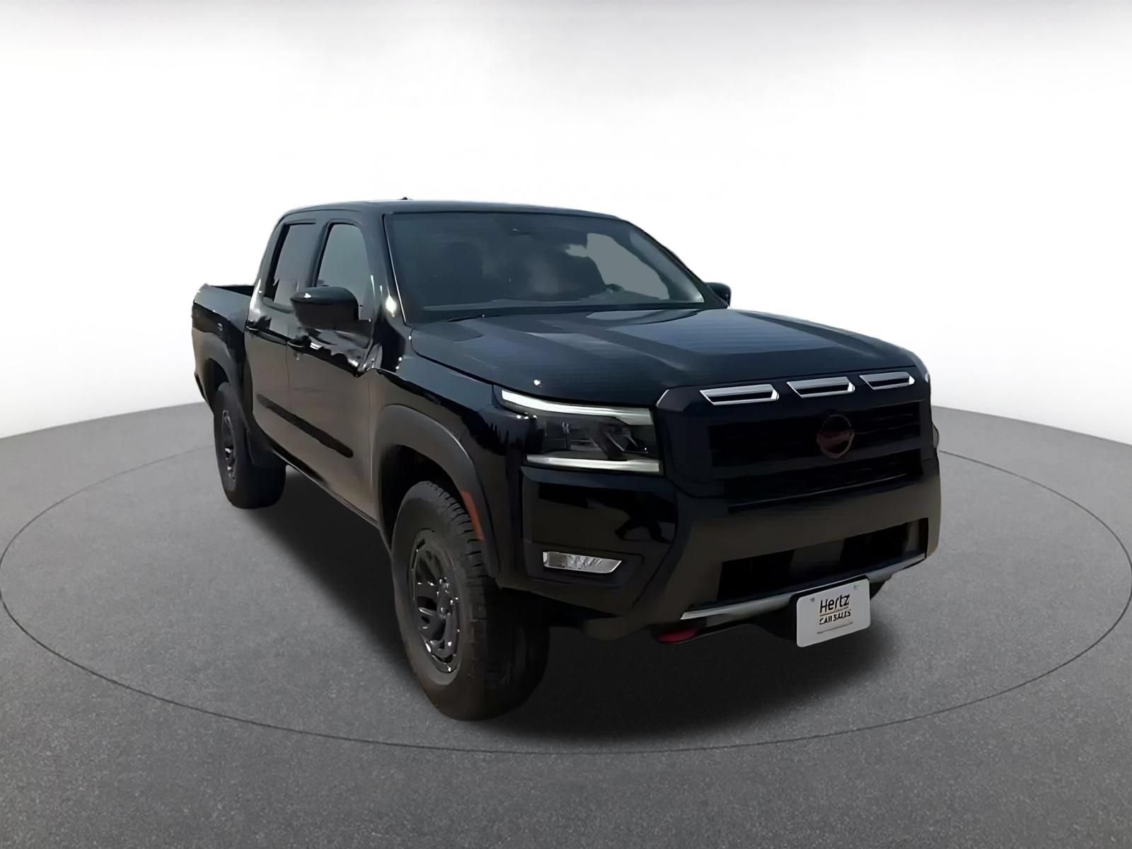 Used 2026 Nissan Frontier PRO-4X AWD/4WD image 3