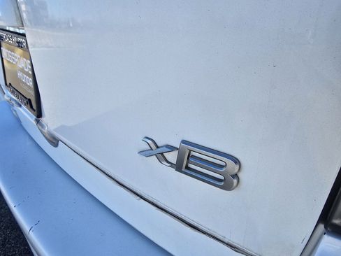 Used 2006 Scion xB image 10