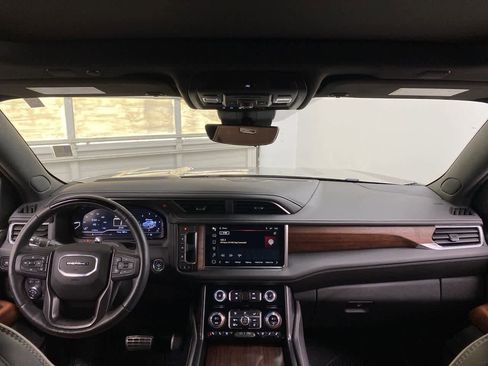 Used 2024 GMC Yukon Denali Ultimate image 13